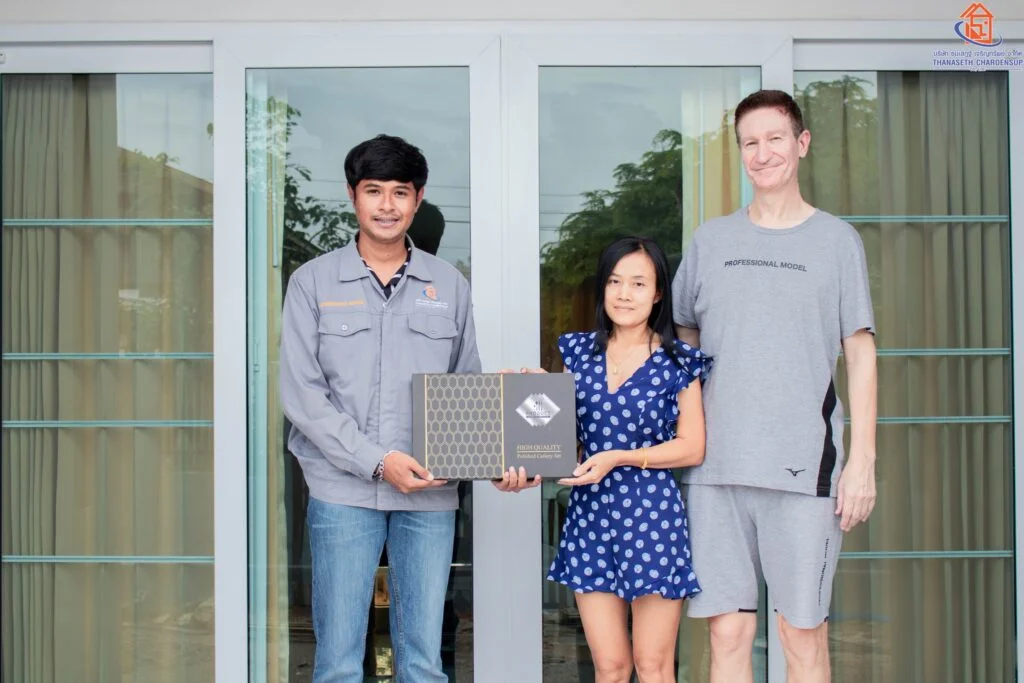 ส่งมอบบ้าน คุณมณีรัตน์ (ต.คูสะคาม อ.วานรนิวาส จ.สกลนคร)