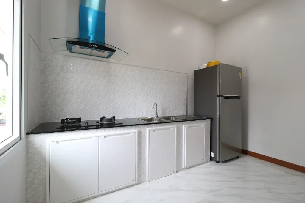 ส่งมอบบ้าน คุณอธิวัฒน์ (ต.ท่าหาดยาว อ.โพนทราย จ.ร้อยเอ็ด)