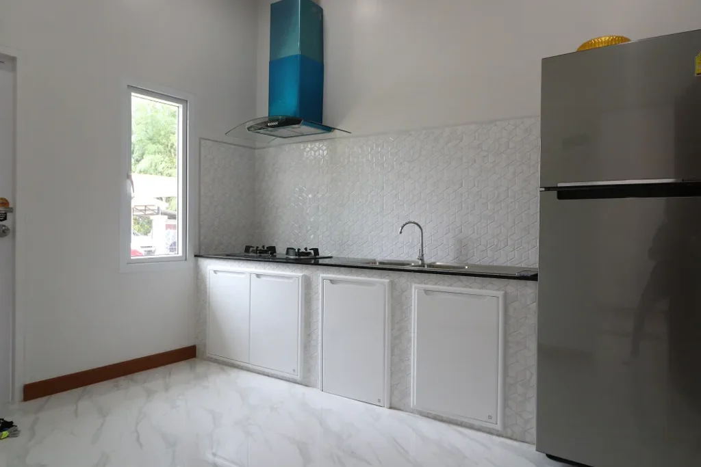 ส่งมอบบ้าน คุณอธิวัฒน์ (ต.ท่าหาดยาว อ.โพนทราย จ.ร้อยเอ็ด)