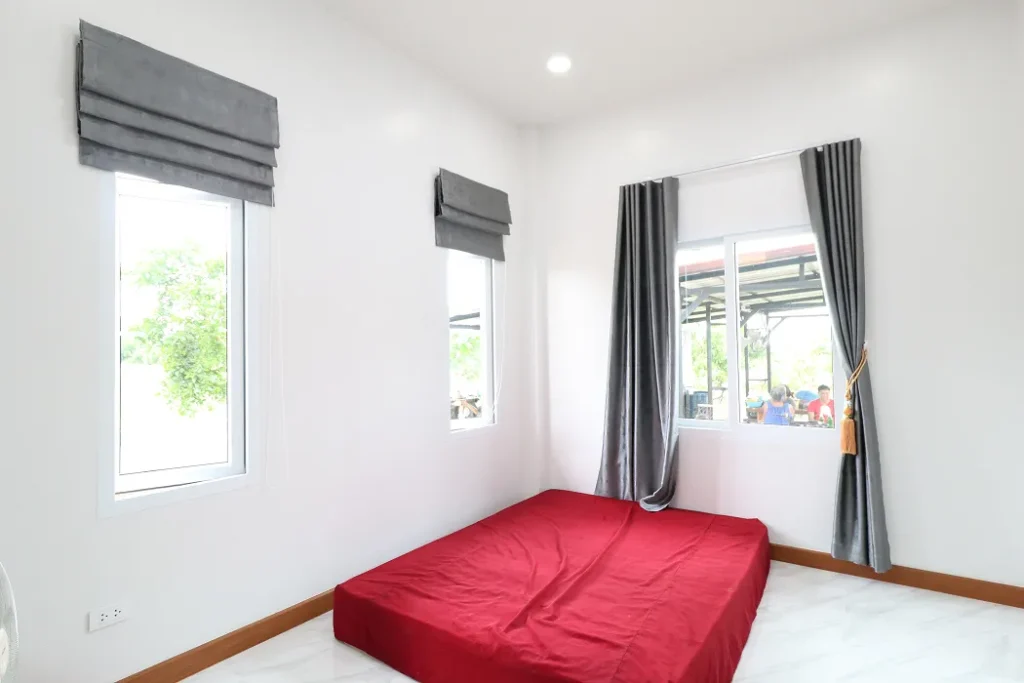 ส่งมอบบ้าน คุณอธิวัฒน์ (ต.ท่าหาดยาว อ.โพนทราย จ.ร้อยเอ็ด)