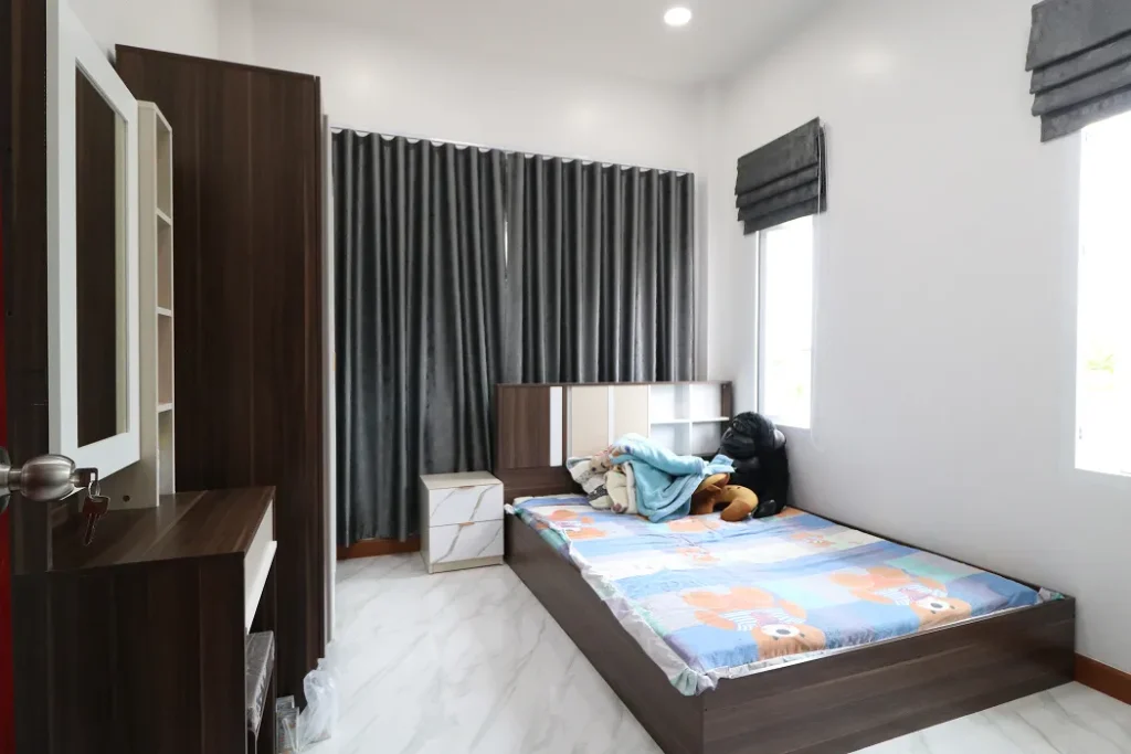 ส่งมอบบ้าน คุณอธิวัฒน์ (ต.ท่าหาดยาว อ.โพนทราย จ.ร้อยเอ็ด)