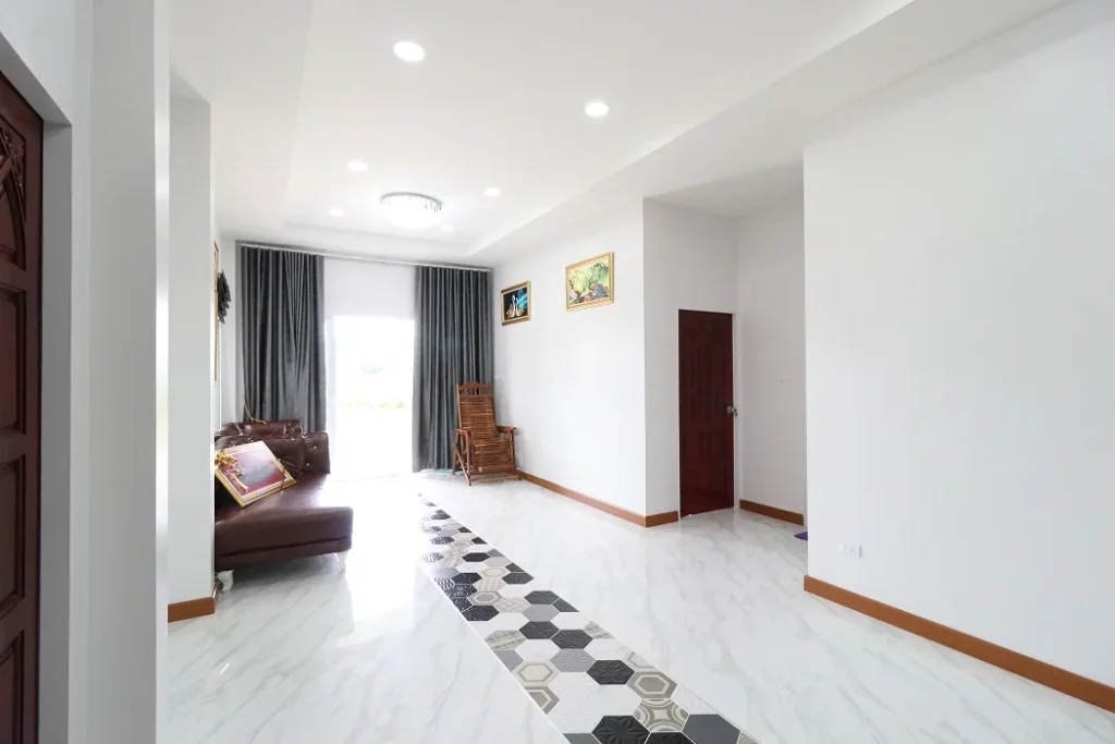 ส่งมอบบ้าน คุณอธิวัฒน์ (ต.ท่าหาดยาว อ.โพนทราย จ.ร้อยเอ็ด)