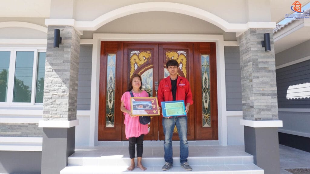 ส่งมอบบ้าน คุณทองเลื่อน (ต.โคกก่ง อ.ชานุมาน จ.อำนาจเจริญ)