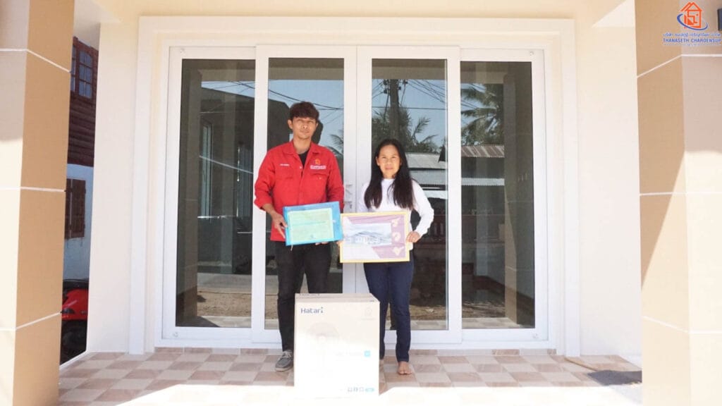 ส่งมอบบ้าน คุณไพลิน (เจ้าของบ้าน ต.โคกสูง อ.โพนทอง จ.ร้อยเอ็ด)