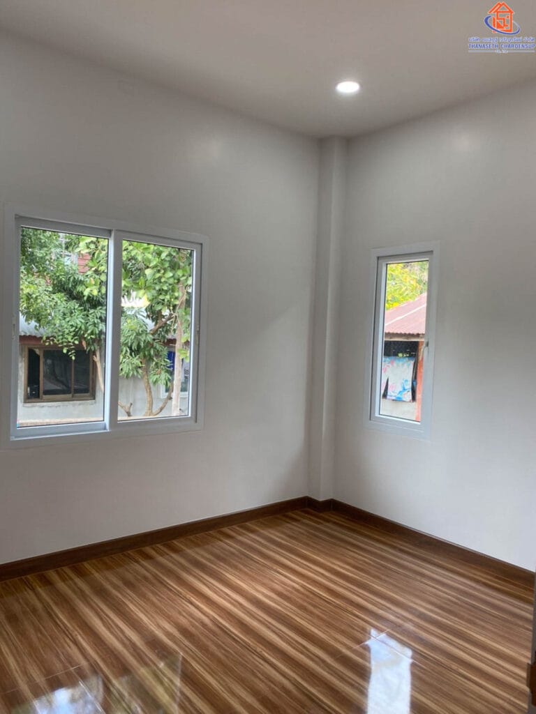 ส่งมอบบ้าน คุณไพลิน (เจ้าของบ้าน ต.โคกสูง อ.โพนทอง จ.ร้อยเอ็ด)