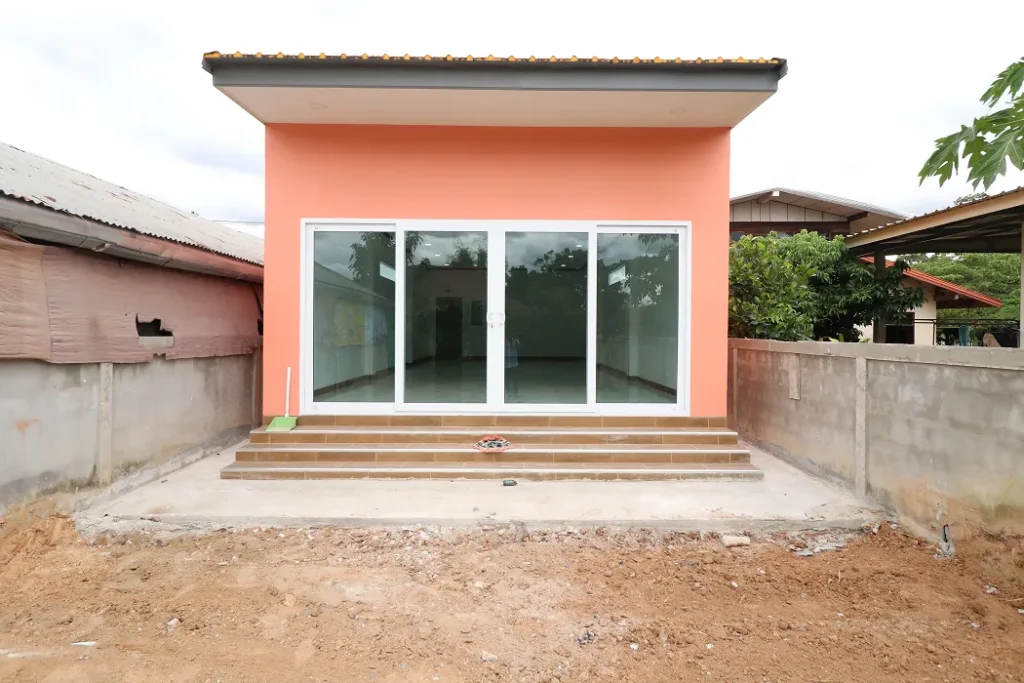 ส่งมอบบ้าน คุณวนิดา (ต.ส่องดาว อ.ส่องดาว จ.สกลนคร)