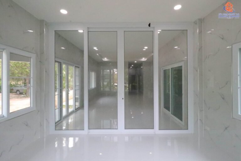 ออกแบบ ควบคุมหน้างานโดยทีมงานสถาปนิก และวิศวกรประจำบริษัท