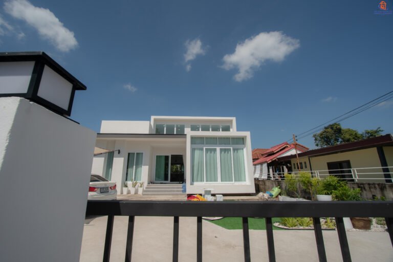 ส่งมอบบ้าน คุณธนายศ (อ.ส่องดาว จ.สกลนคร)