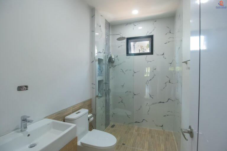 ส่งมอบบ้าน คุณปทุมทอง – ผลงานรับสร้างบ้าน อ.ปราสาท จ.สุรินทร์