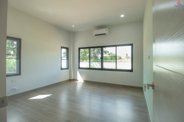 ส่งมอบบ้าน คุณปทุมทอง – ผลงานรับสร้างบ้าน อ.ปราสาท จ.สุรินทร์