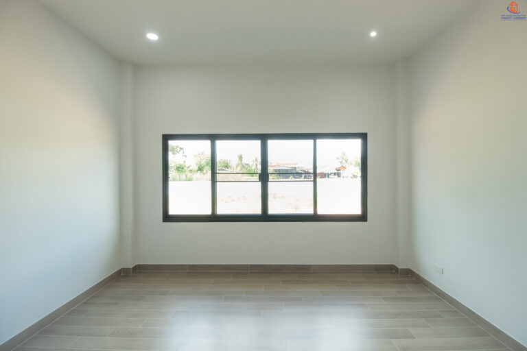 ส่งมอบบ้าน คุณปทุมทอง – ผลงานรับสร้างบ้าน อ.ปราสาท จ.สุรินทร์