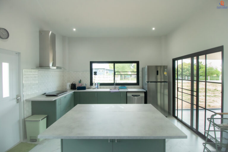 ส่งมอบบ้าน คุณปทุมทอง – ผลงานรับสร้างบ้าน อ.ปราสาท จ.สุรินทร์