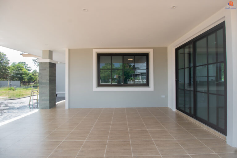 ส่งมอบบ้าน คุณปทุมทอง – ผลงานรับสร้างบ้าน อ.ปราสาท จ.สุรินทร์