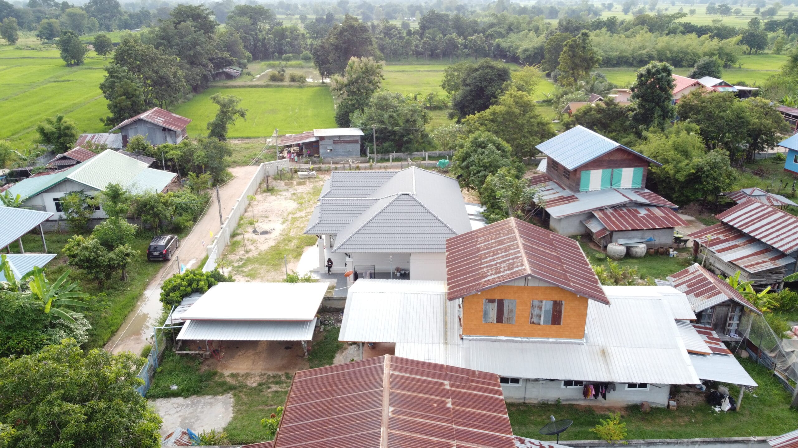 ส่งมอบบ้านคุณเฉลิมชัย ผลงานรับสร้างบ้าน (ต.พรสำราญ อ.คูเมือง จ.บุรีรัมย์)